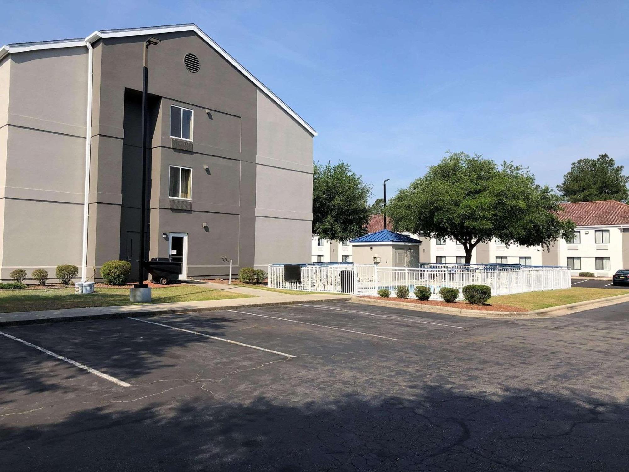 Country Inn & Suites By Radisson, Fayetteville I-95, Nc Exterior photo
